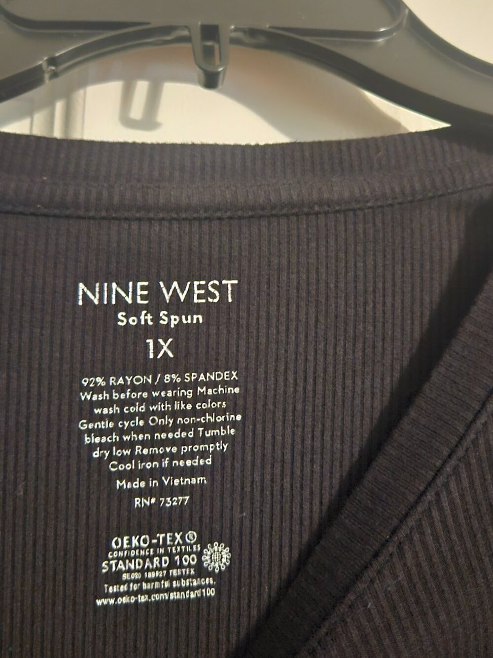 Nine West Soft Spun Ribbed Black Top 1X Plus Size Stretch Tee - Picture 2 of 3